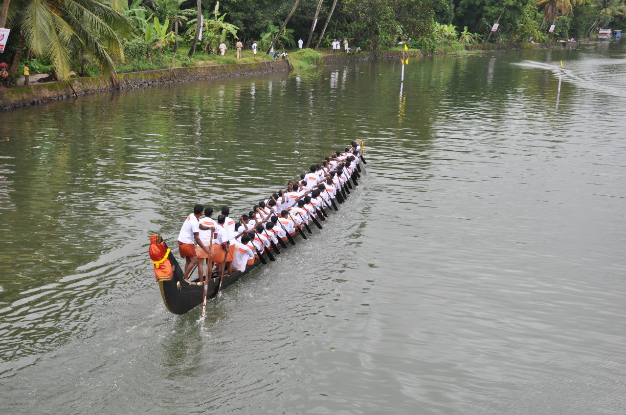 08_Schlangenbootrennen-Eine-besonderheit-in-Kerala