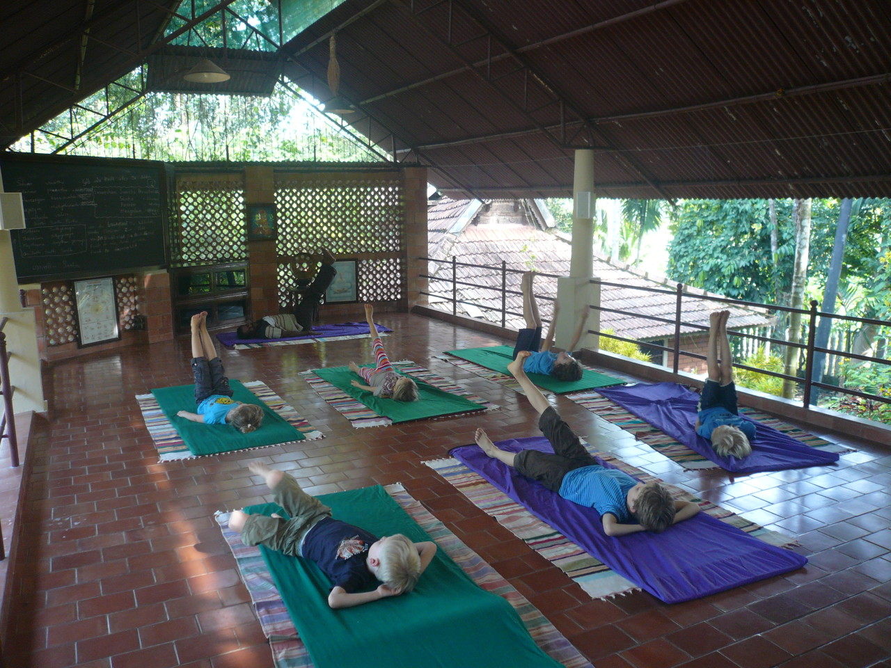 19_Kinderyoga-im-BASIS-Eine-Einführung-für-unseren-jungen-Gäste