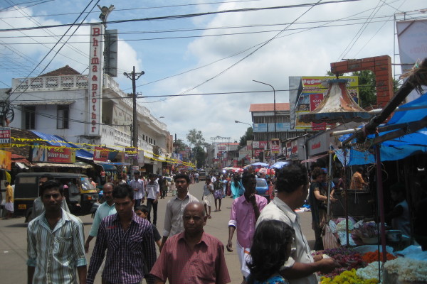 Strassen-und-Sauberkeit-in-Indien